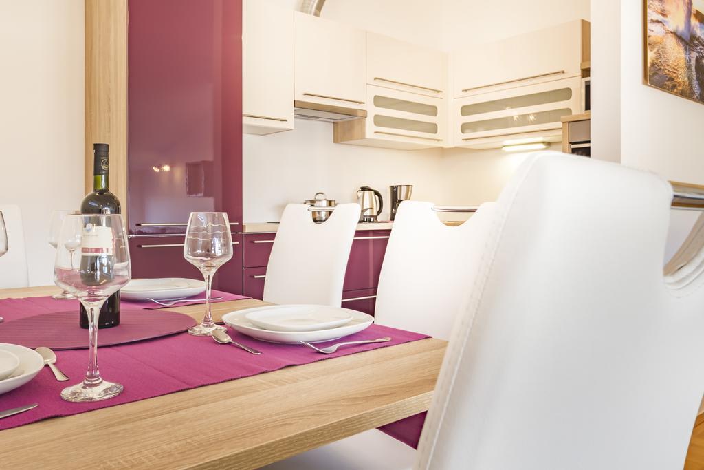 Villa Apartments Futura Vantacici Luaran gambar