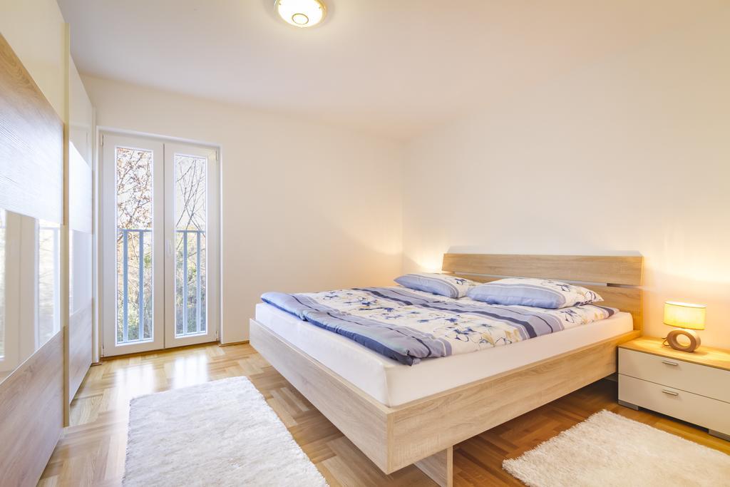 Villa Apartments Futura Vantacici Luaran gambar