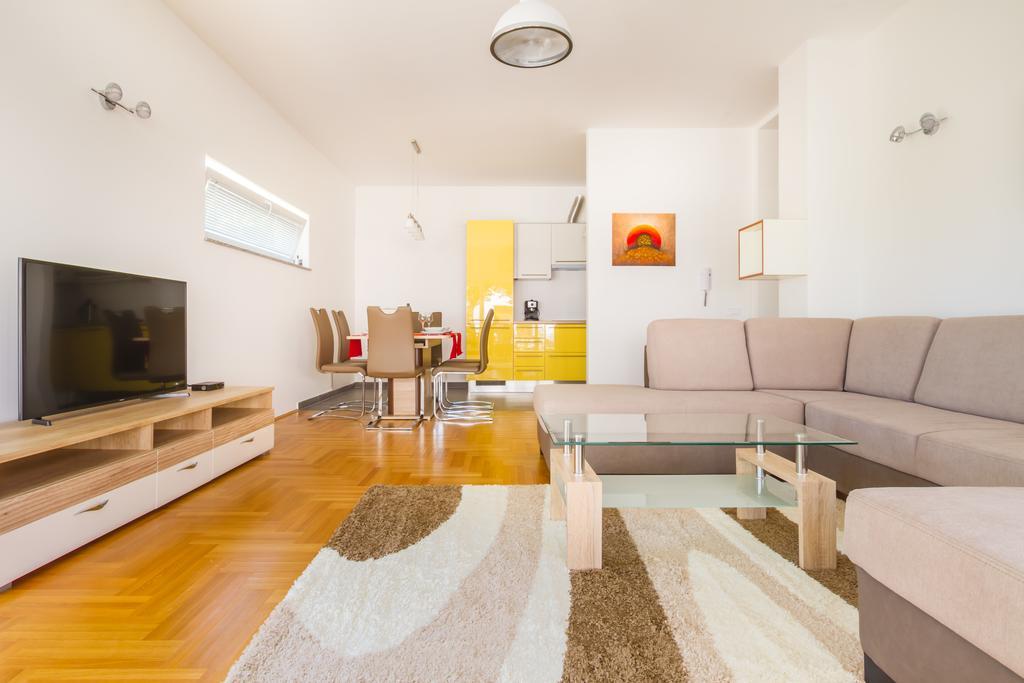 Villa Apartments Futura Vantacici Luaran gambar